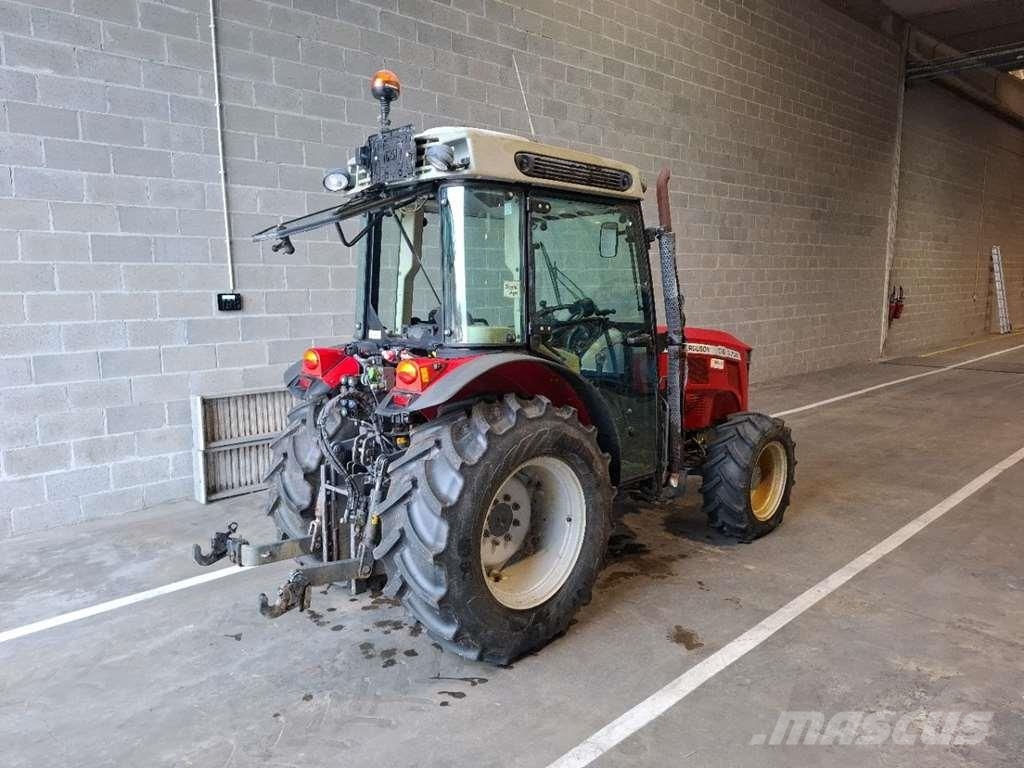 Massey Ferguson 3709GE Efficient 0 Traktoren