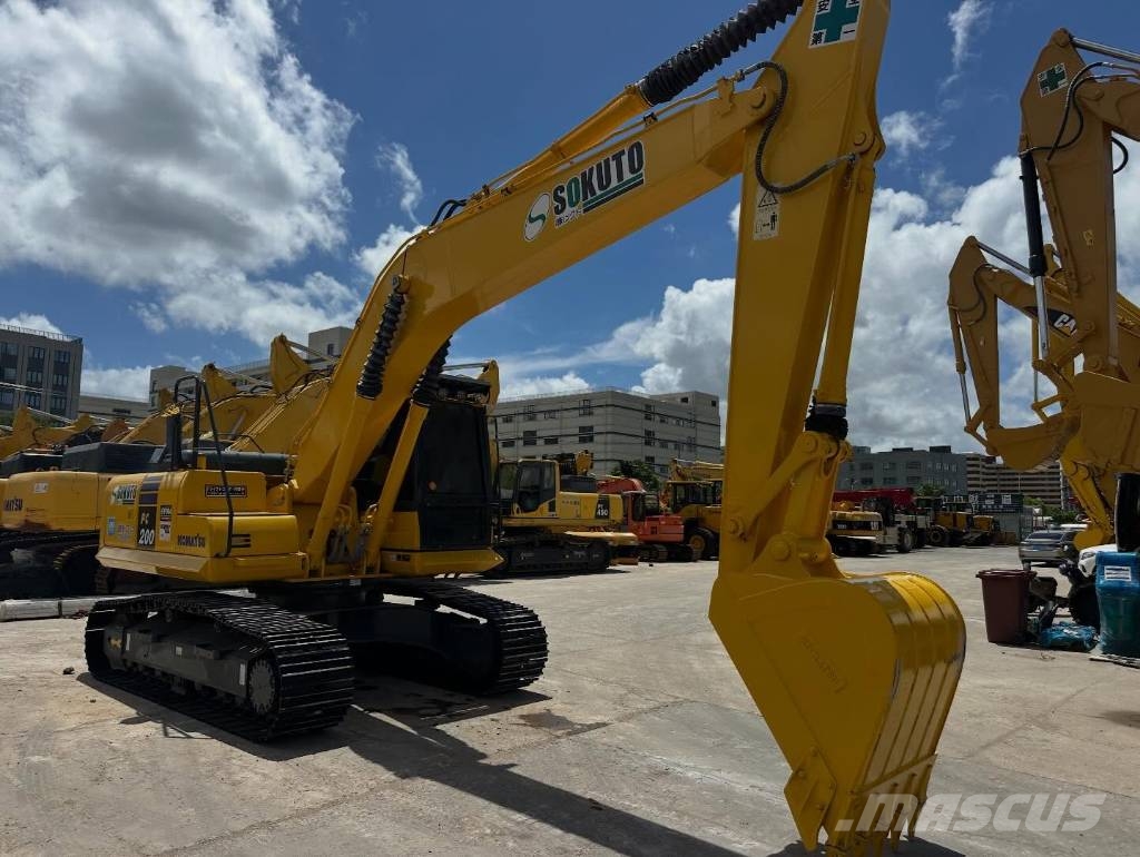 Komatsu PC220-11R 대형 굴삭기 29톤 이상