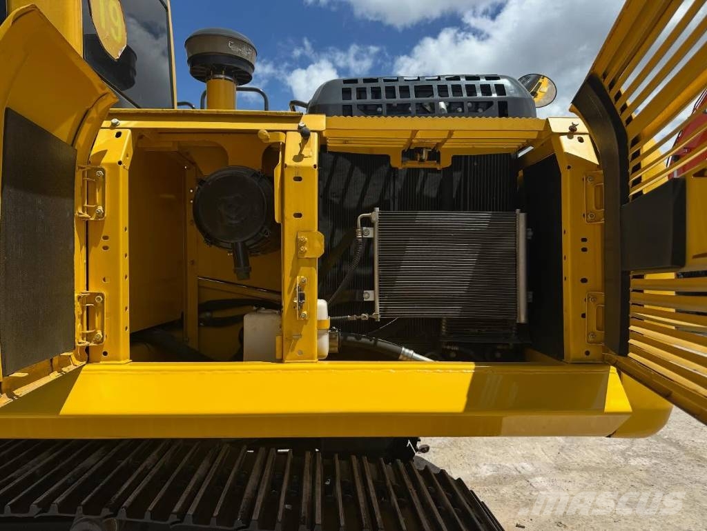 Komatsu PC220-11R 대형 굴삭기 29톤 이상