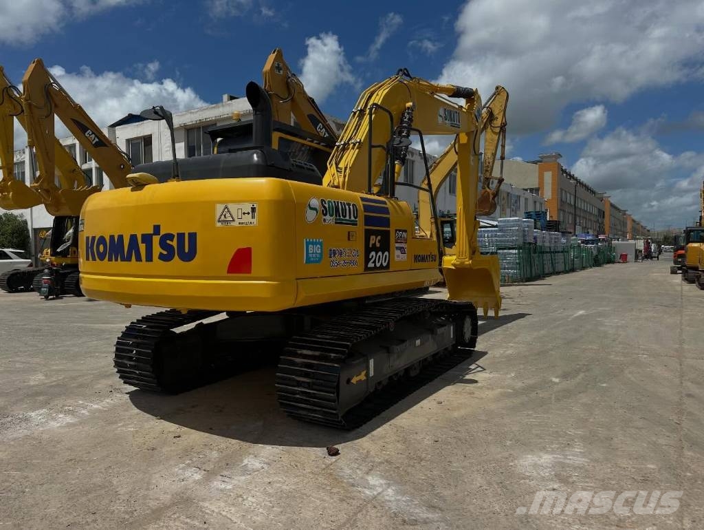 Komatsu PC220-11R 대형 굴삭기 29톤 이상