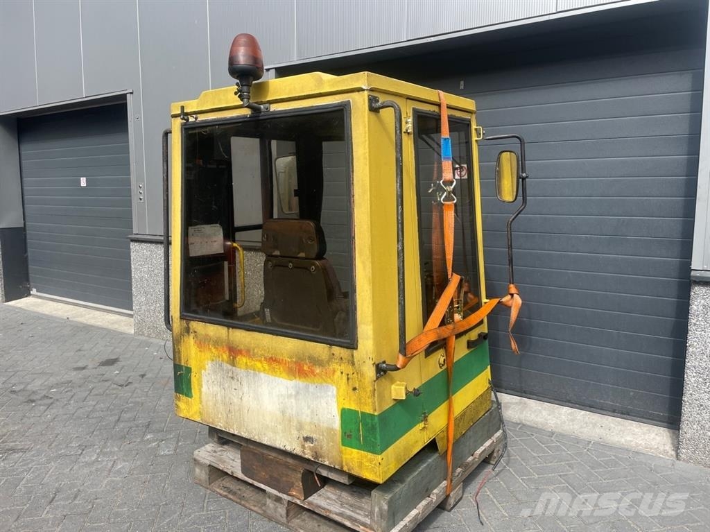 Schaeff SKL841 - Cabin/Kabine/Cabine Ohjaamo ja sisusta