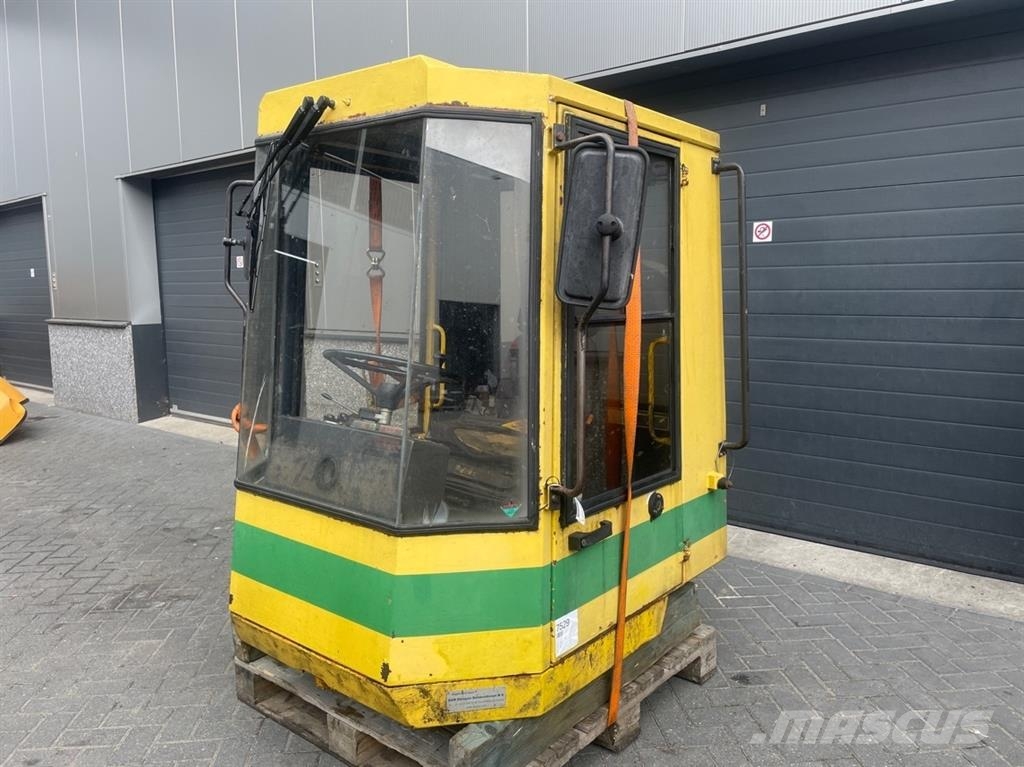 Schaeff SKL841 - Cabin/Kabine/Cabine Ohjaamo ja sisusta