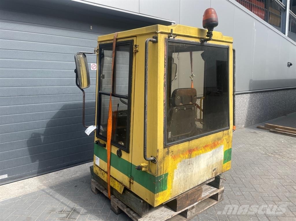 Schaeff SKL841 - Cabin/Kabine/Cabine Ohjaamo ja sisusta