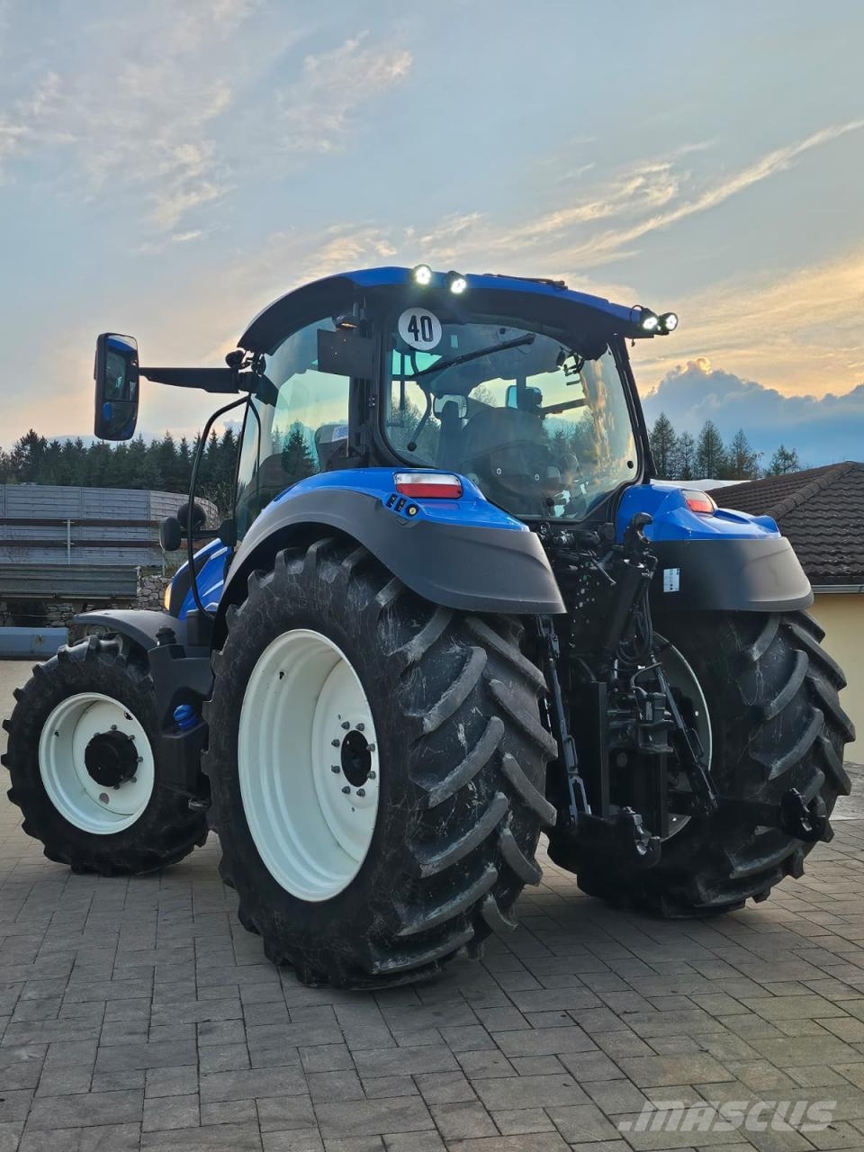 New Holland T 5.140 DC Τρακτέρ