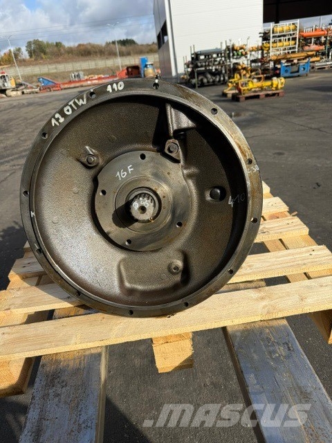 Komatsu WA 95 USED HYDRAULIC PUMP Hidraulikos įrenginiai