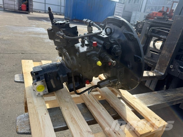 Komatsu WA 95 USED HYDRAULIC PUMP Hidraulikos įrenginiai