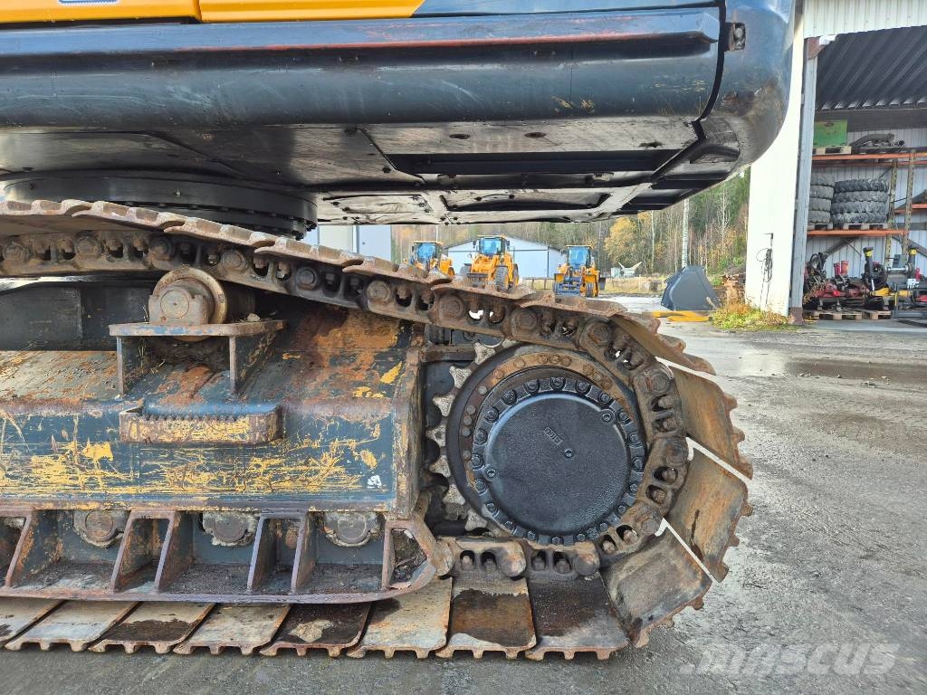 Hyundai HX 140 HWC Kāpurķēžu ekskavatori