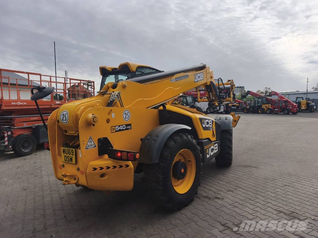 JCB 540-140 Teleskopické manipulátory