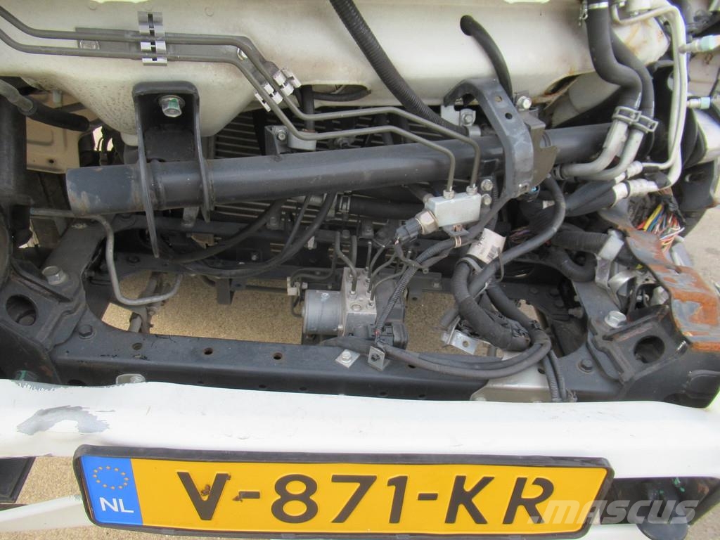 Mitsubishi Canter 3C13 3.0 DI 280 Automatic Chassis Фургони-самоскиди