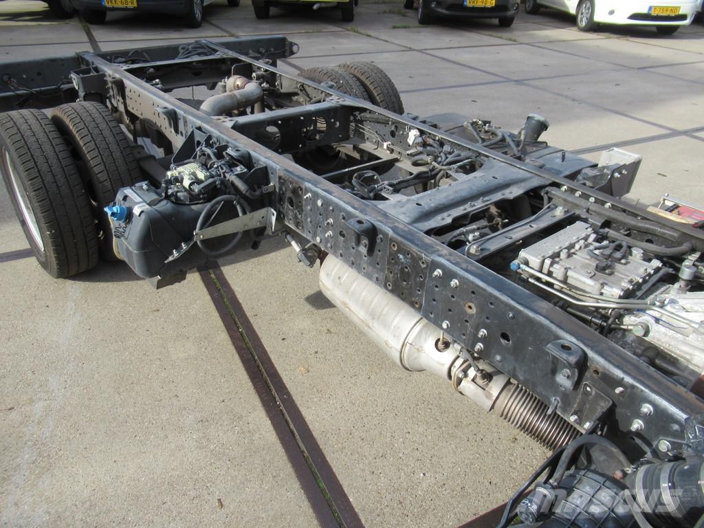 Mitsubishi Canter 3C13 3.0 DI 280 Automatic Chassis Фургони-самоскиди