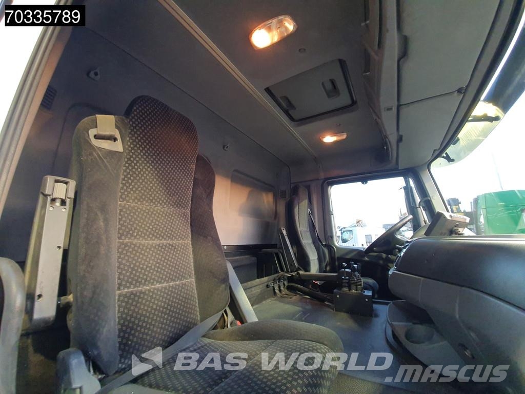 Mercedes-Benz Actros 2532 Actros 6X2 Palfinger PK 15002 Crane kr Vrachtwagen met containersysteem