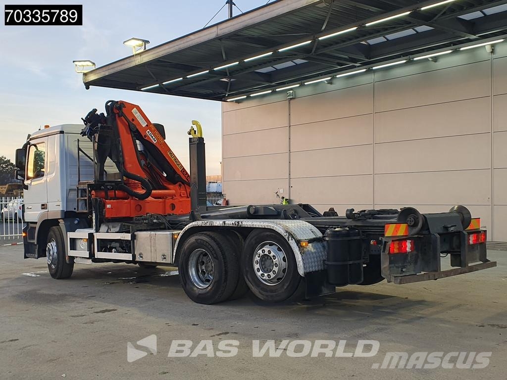 Mercedes-Benz Actros 2532 Actros 6X2 Palfinger PK 15002 Crane kr Vrachtwagen met containersysteem