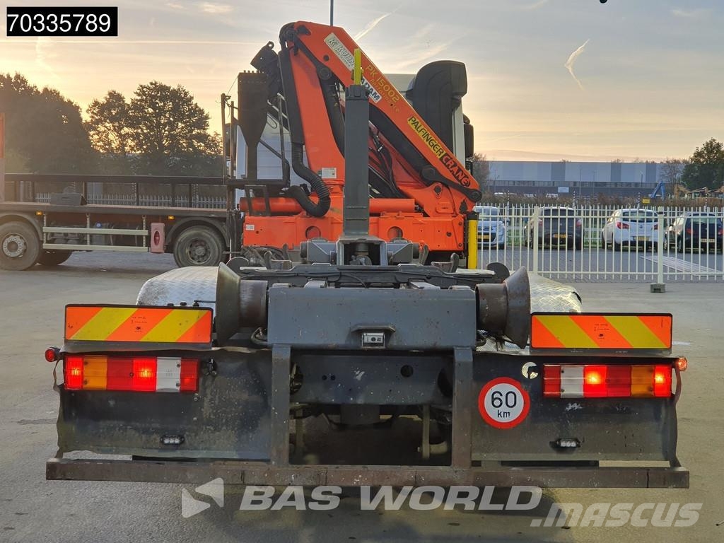 Mercedes-Benz Actros 2532 Actros 6X2 Palfinger PK 15002 Crane kr Vrachtwagen met containersysteem