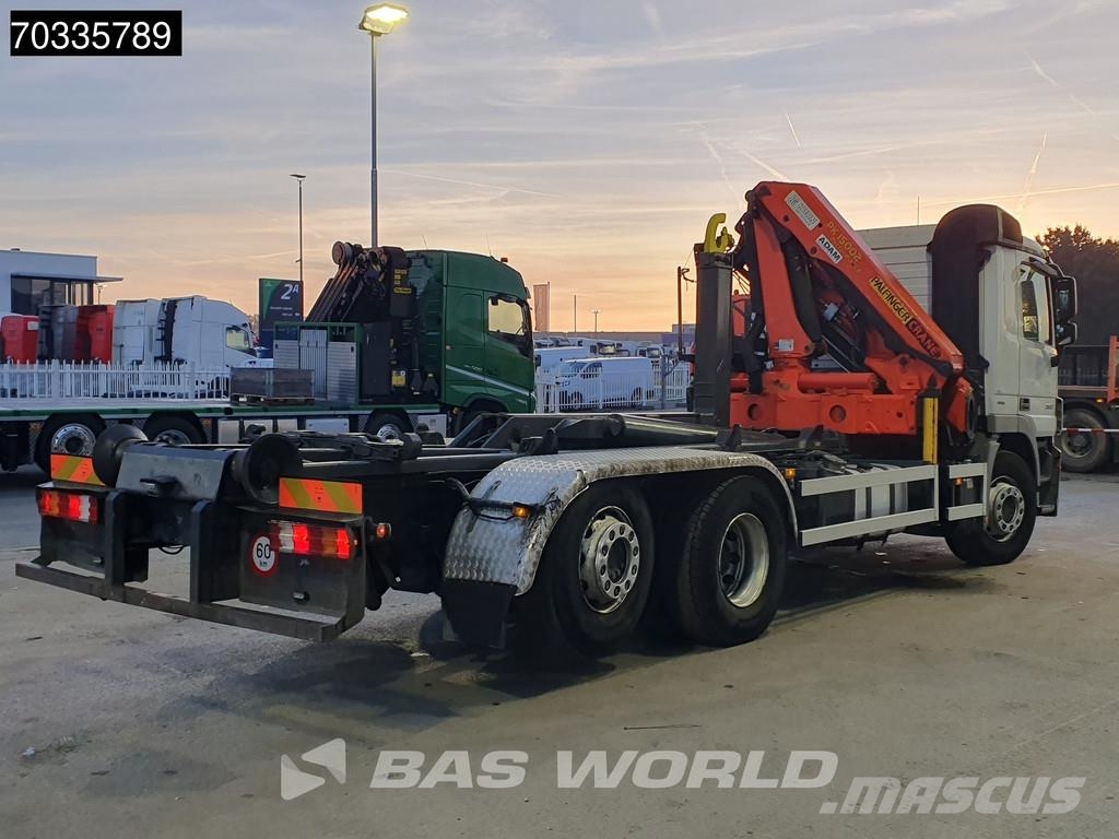 Mercedes-Benz Actros 2532 Actros 6X2 Palfinger PK 15002 Crane kr Vrachtwagen met containersysteem