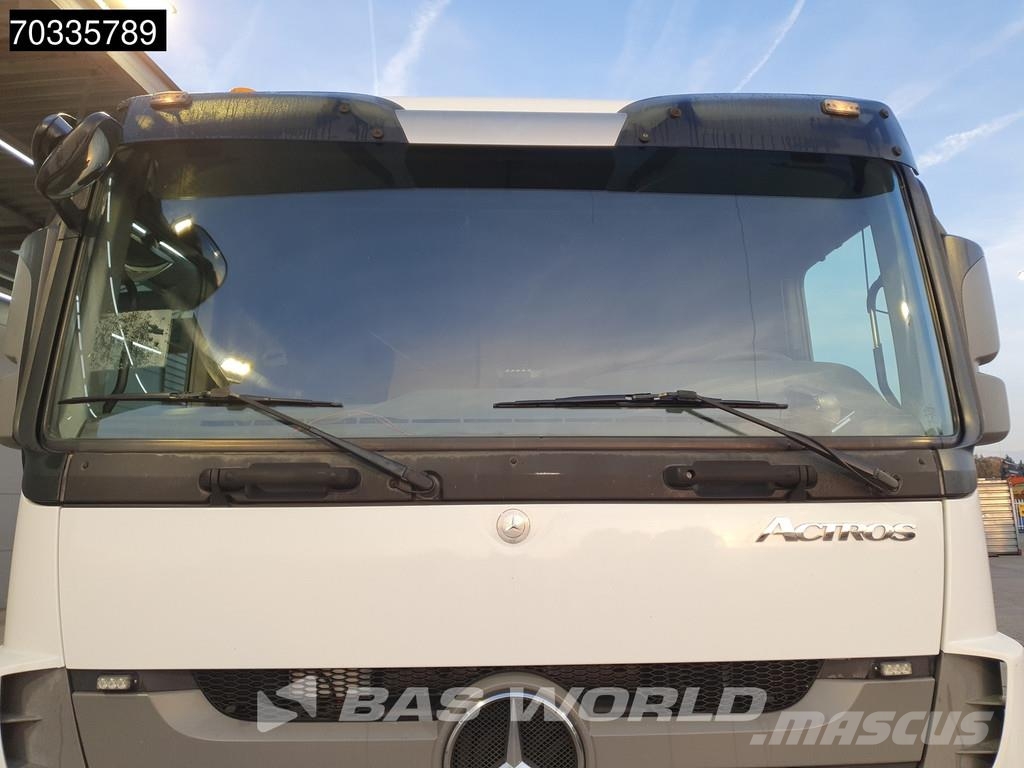 Mercedes-Benz Actros 2532 Actros 6X2 Palfinger PK 15002 Crane kr Vrachtwagen met containersysteem