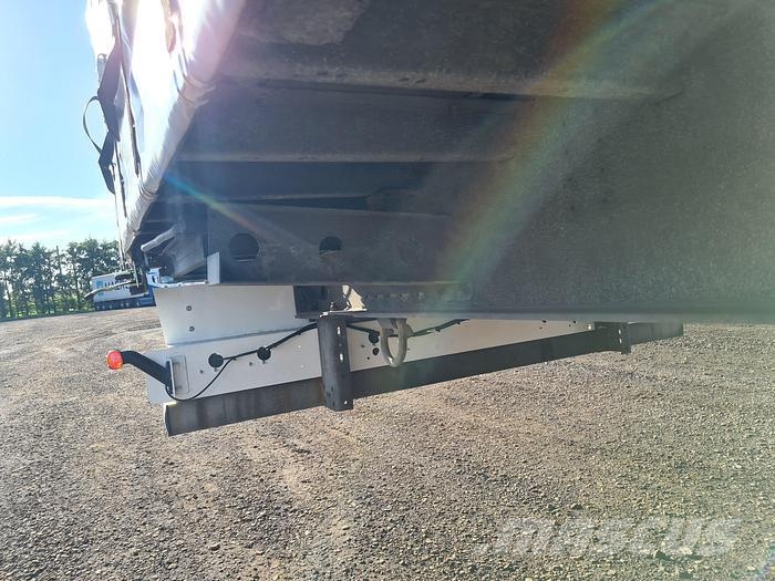 Nordic S340 | Sliding roof | New tilts | Glavanise Semirremolques de caja de lona