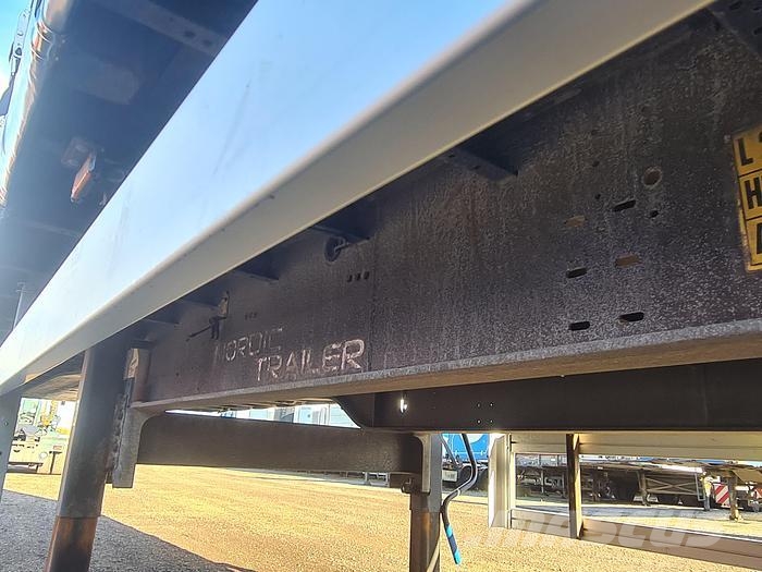 Nordic S340 | Sliding roof | New tilts | Glavanise Semirremolques de caja de lona
