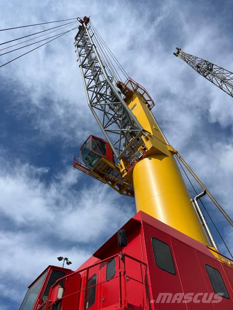 Liebherr LHM 320 하버 크레인