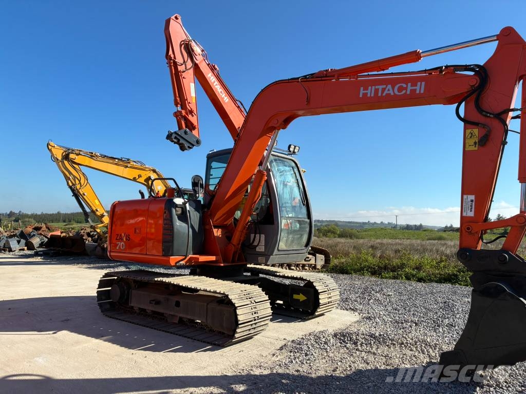 Hitachi ZX70-1 حفارات وسط 7 طن - 12 طن