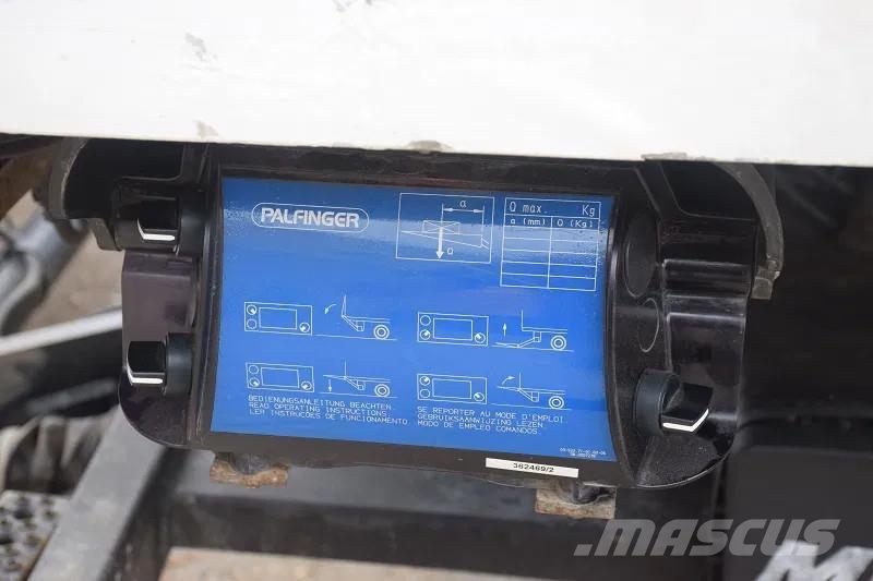 MAN TGL 7.150 Polywood box truck Camiones con caja de remolque