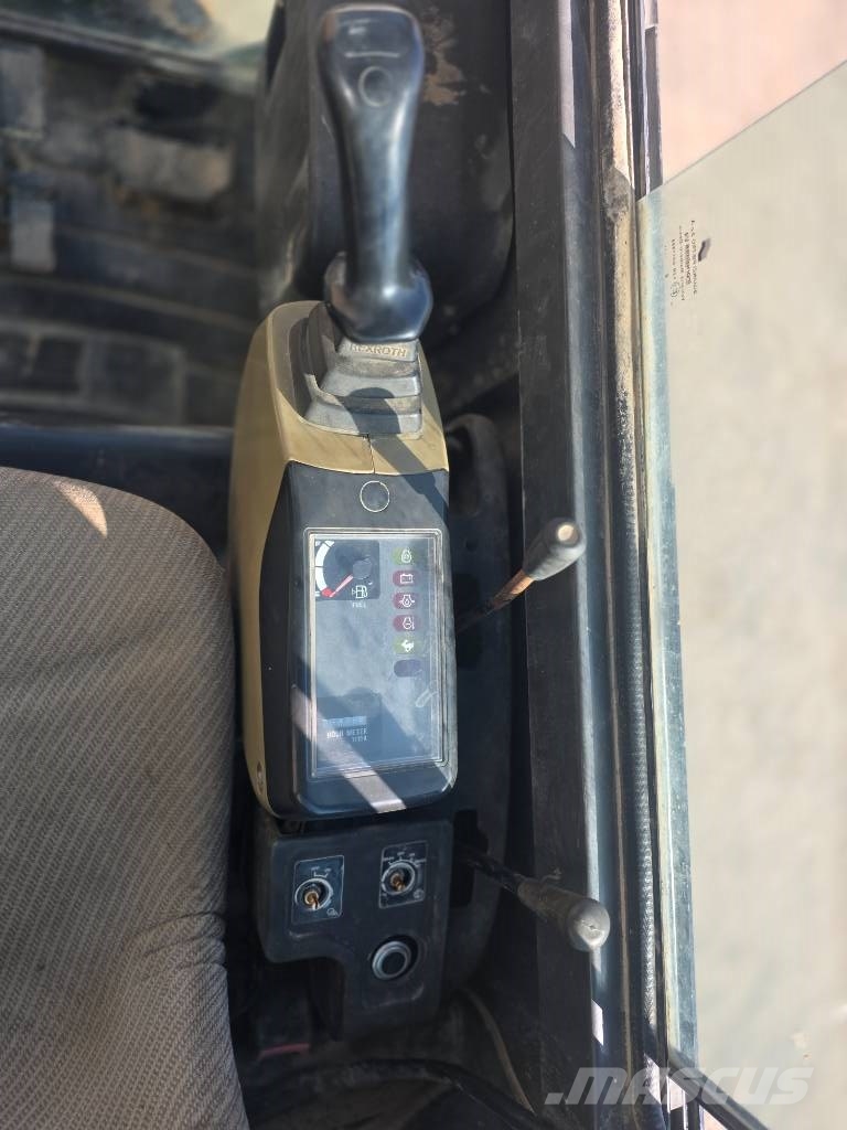 CASE CX 15 B حفارات صغيرة أقل من 7 طن (حفارات صغيرة)