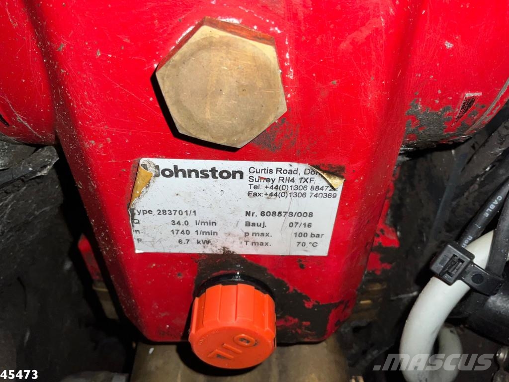 Johnston CN 401 Euro 6 Veegwagens