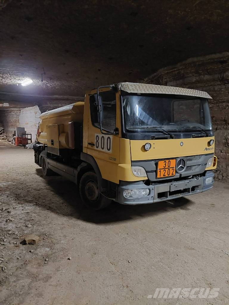 Mercedes-Benz Atego 1218 L 油罐车