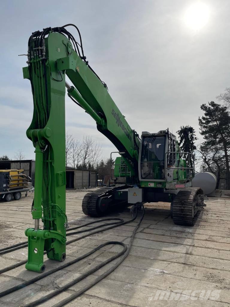 Sennebogen S821R Waste / industry handlers