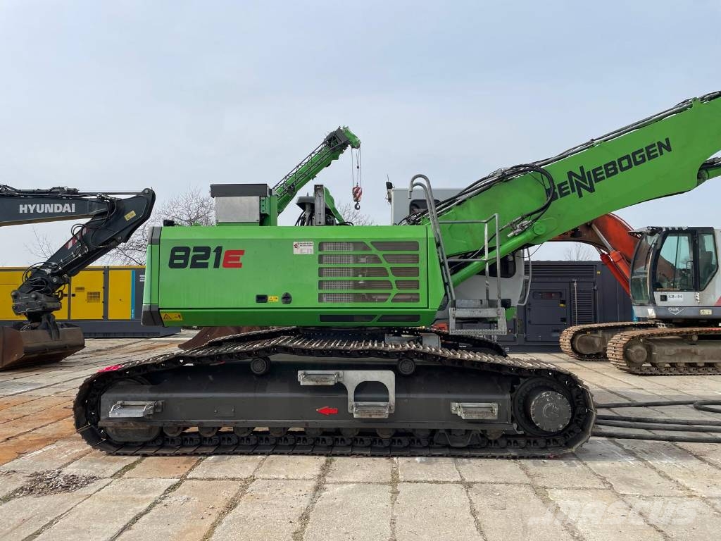 Sennebogen S821R Waste / industry handlers