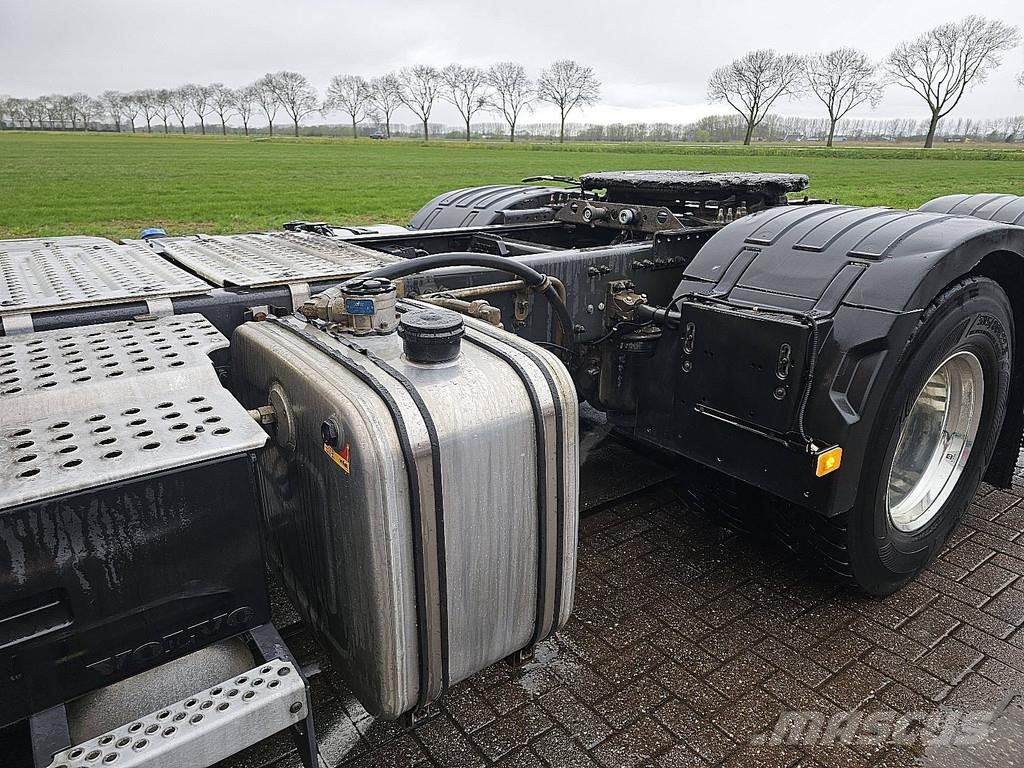 Volvo FM 500 6X4 LIFT AXLE PTO+HY Trækkere