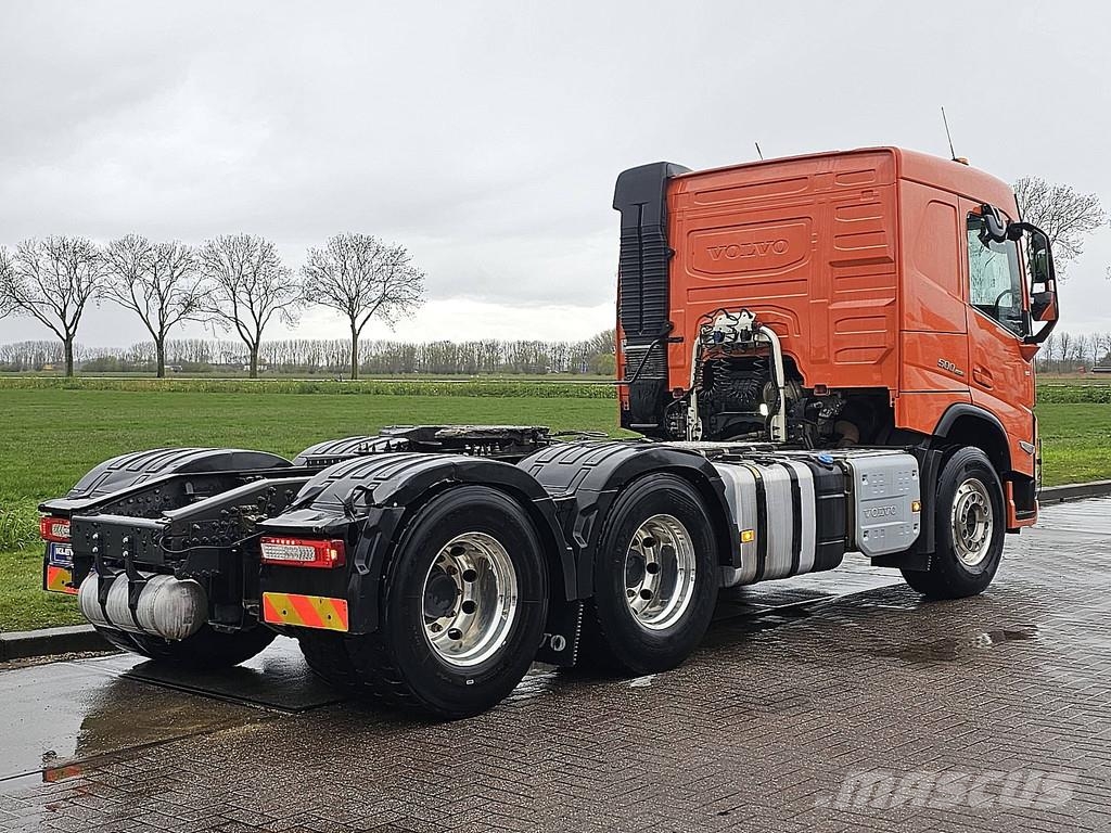 Volvo FM 500 6X4 LIFT AXLE PTO+HY Trækkere