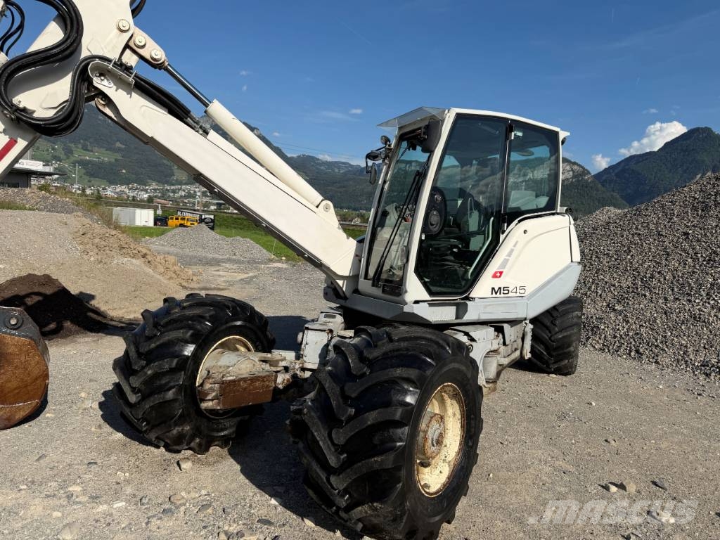 Menzi Muck 545 Wielgraafmachines