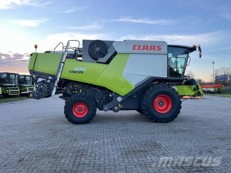 CLAAS TRION 530 Combine harvesters