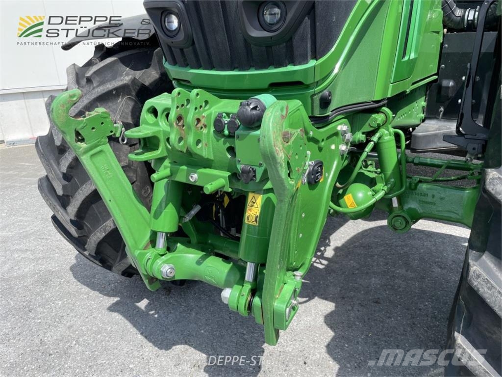 John Deere 6230R Další