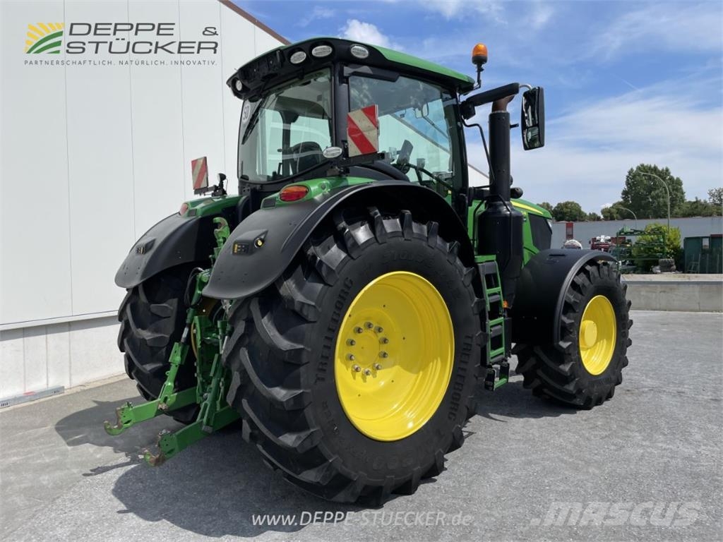 John Deere 6230R Další