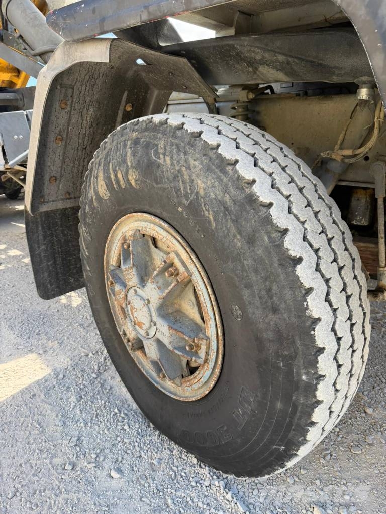 Pegaso 2331K dumper 6x4 centauro carrillero شاحنات قلابة