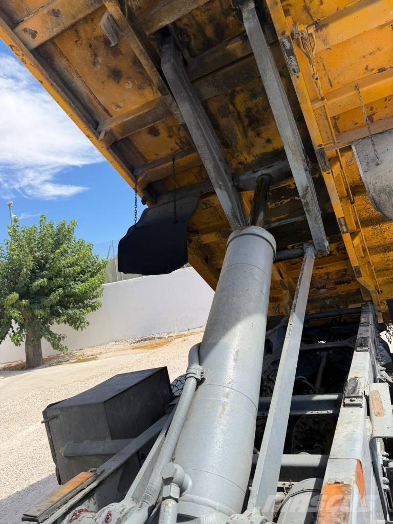 Pegaso 2331K dumper 6x4 centauro carrillero شاحنات قلابة
