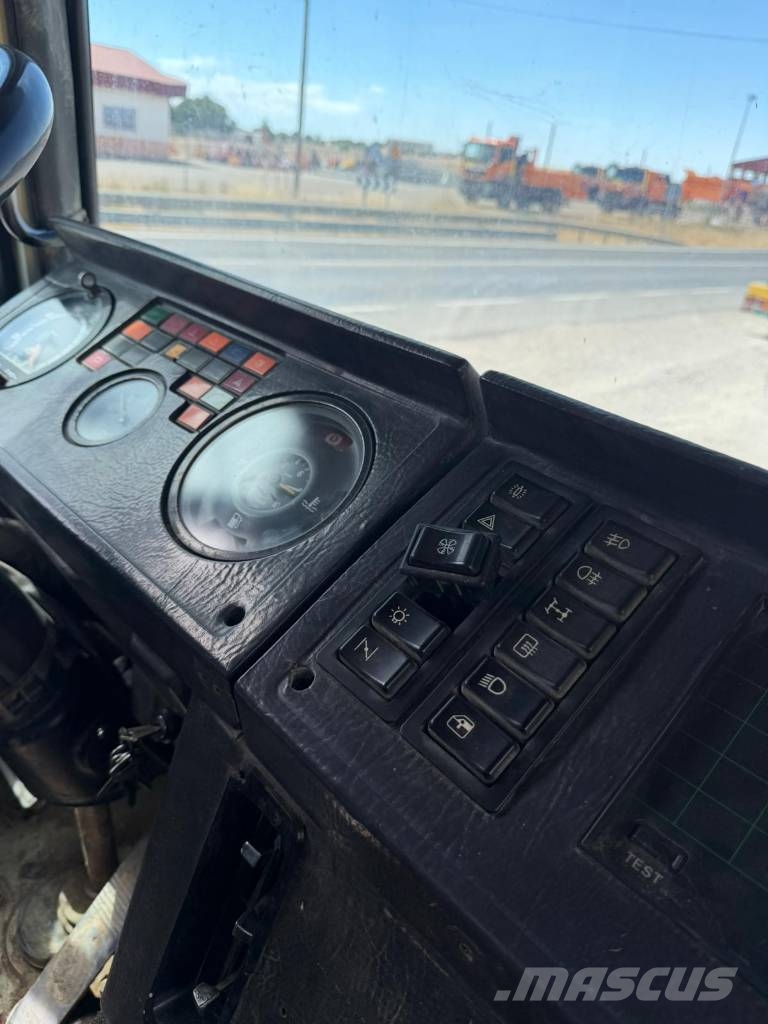 Pegaso 2331K dumper 6x4 centauro carrillero شاحنات قلابة