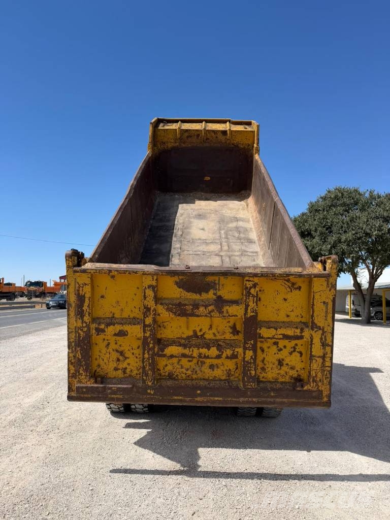 Pegaso 2331K dumper 6x4 centauro carrillero شاحنات قلابة