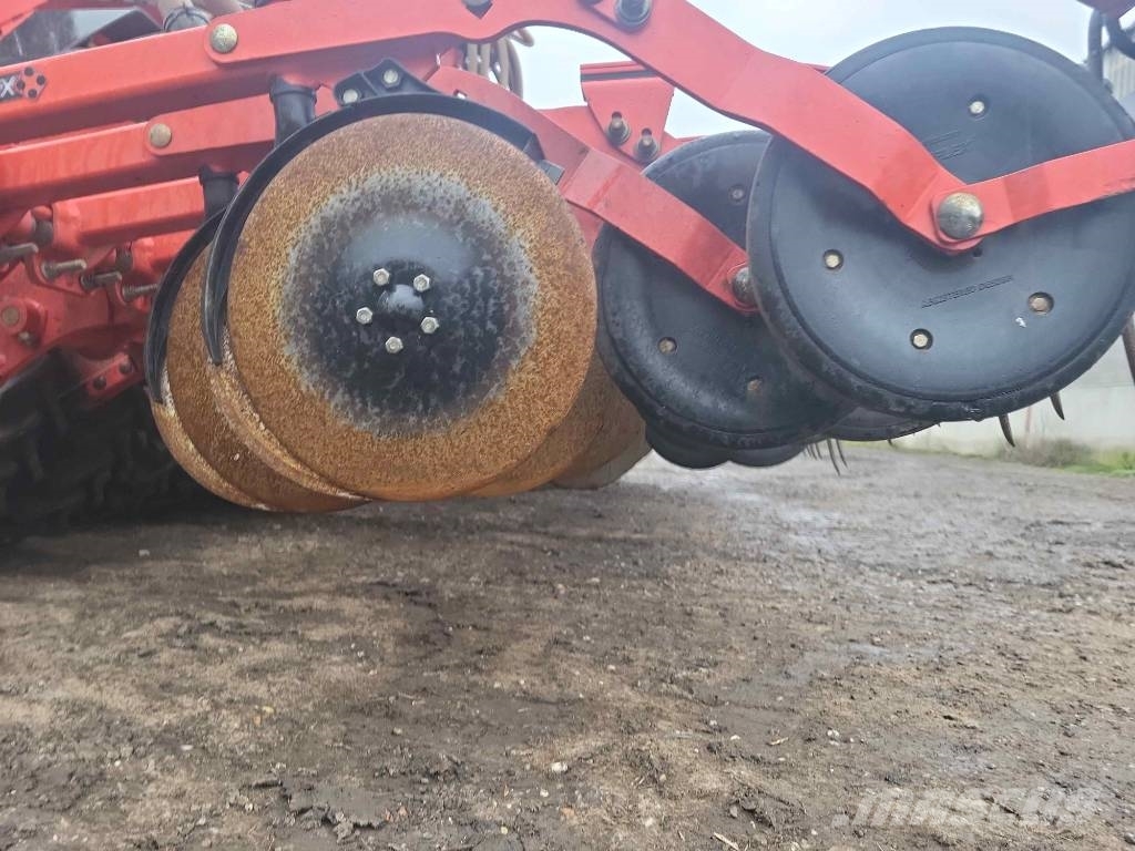 Kuhn Espro 6000 R مثاقيب