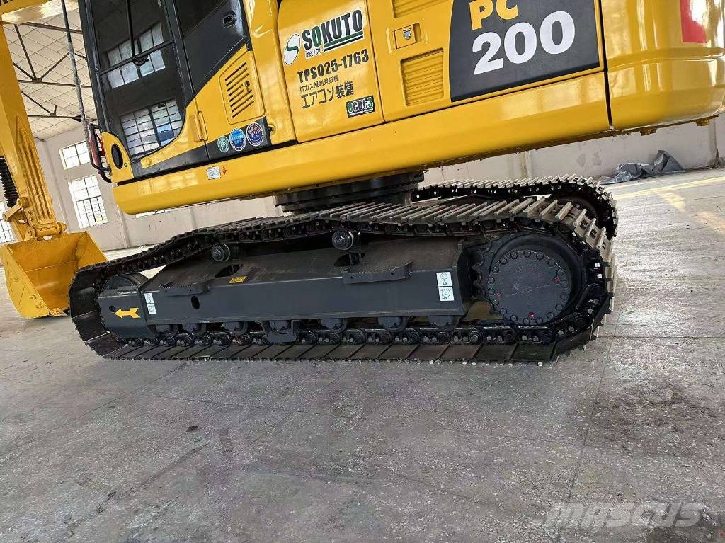 Komatsu PC 200 LC-8 履带挖掘机