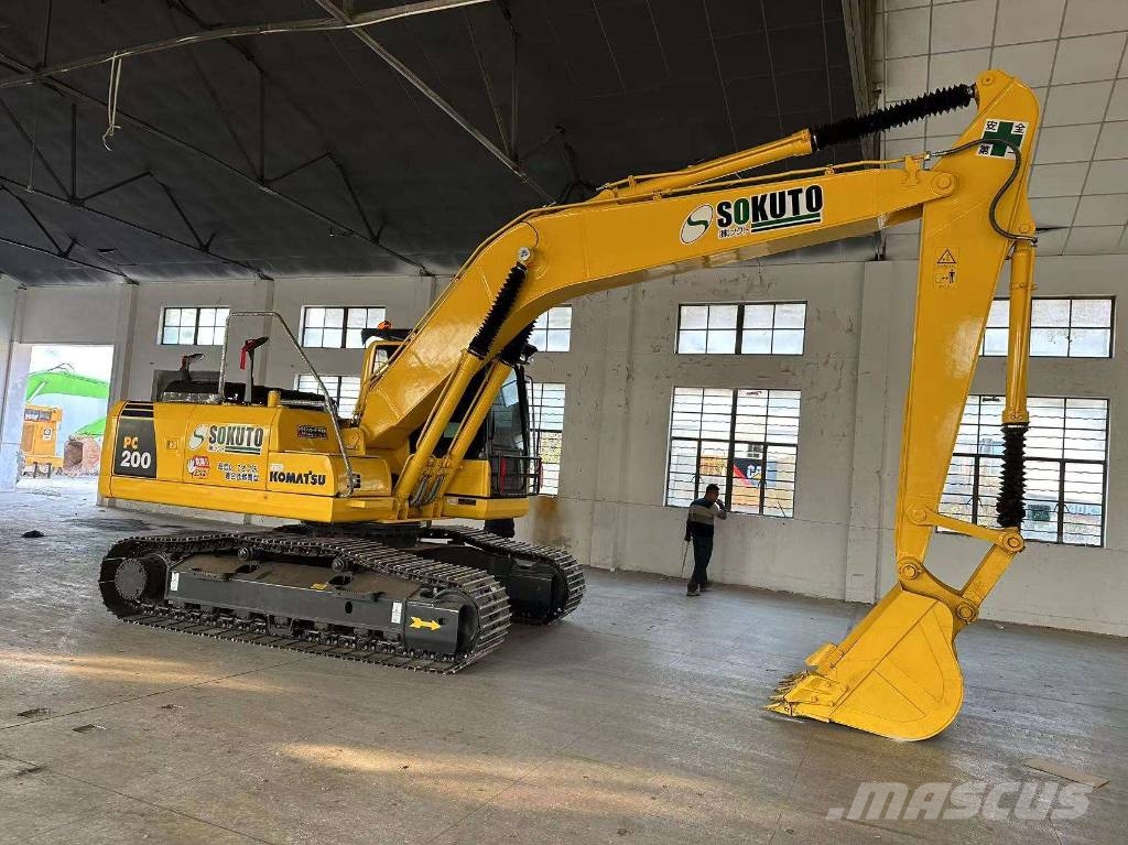 Komatsu PC 200 LC-8 履带挖掘机