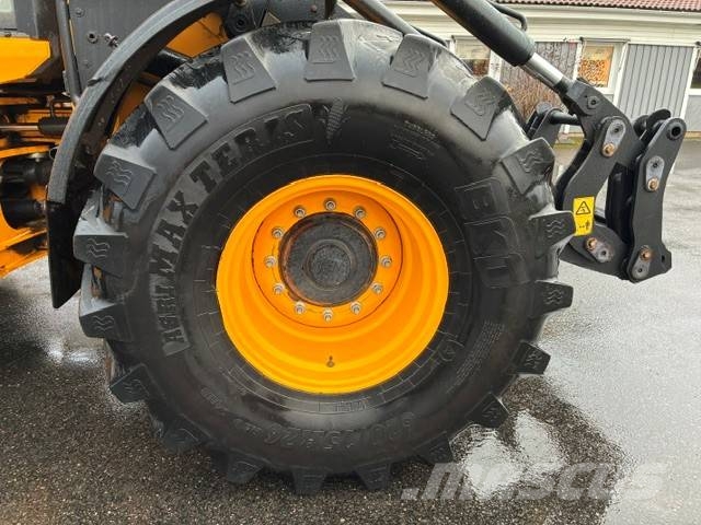 JCB 419 S Pale gommate