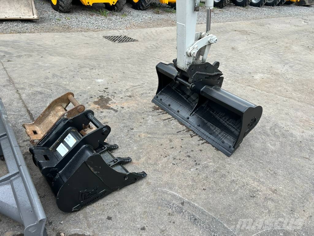 Takeuchi TB 23 R Miniescavatori