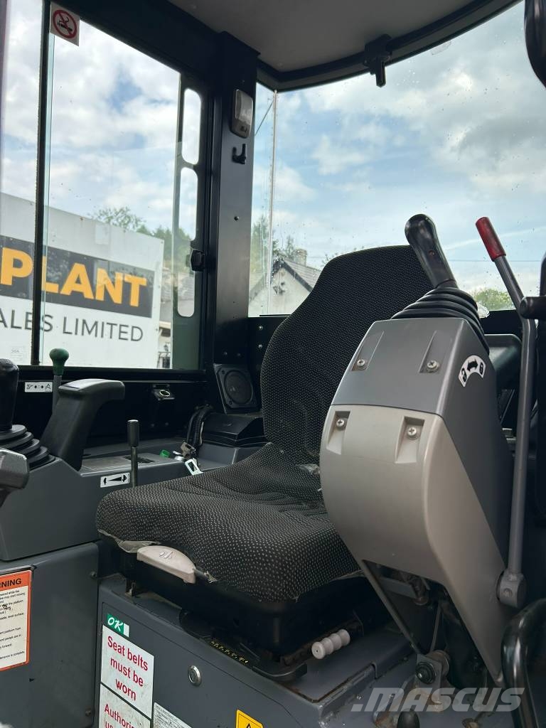 Takeuchi TB 23 R Miniescavatori