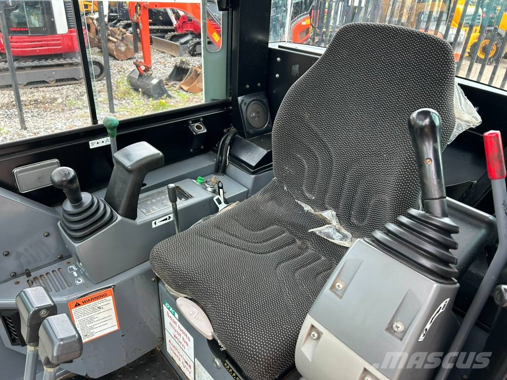 Takeuchi TB 23 R Miniescavatori