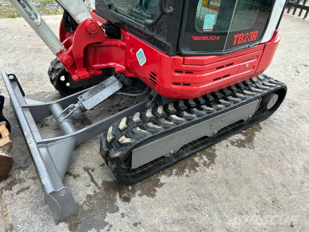 Takeuchi TB 23 R Miniescavatori