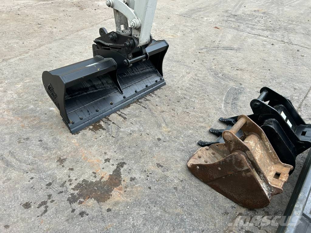 Takeuchi TB 23 R Miniescavatori