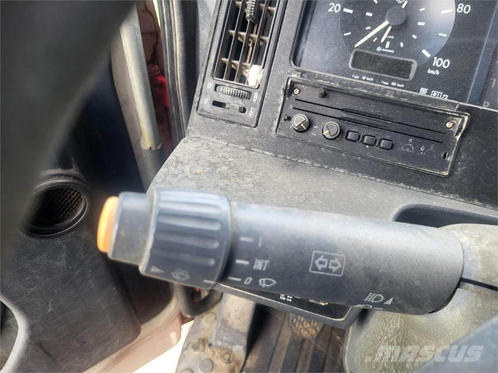 Mercedes-Benz ACTROS 3243 8X4 + HR Platformos/ Pakrovimas iš šono