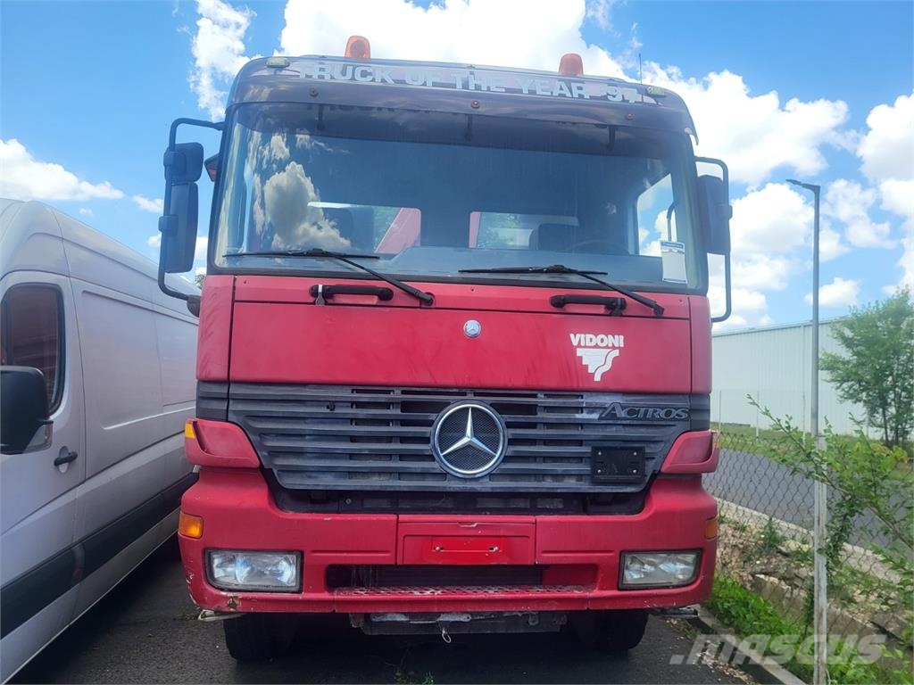 Mercedes-Benz ACTROS 3243 8X4 + HR Platformos/ Pakrovimas iš šono